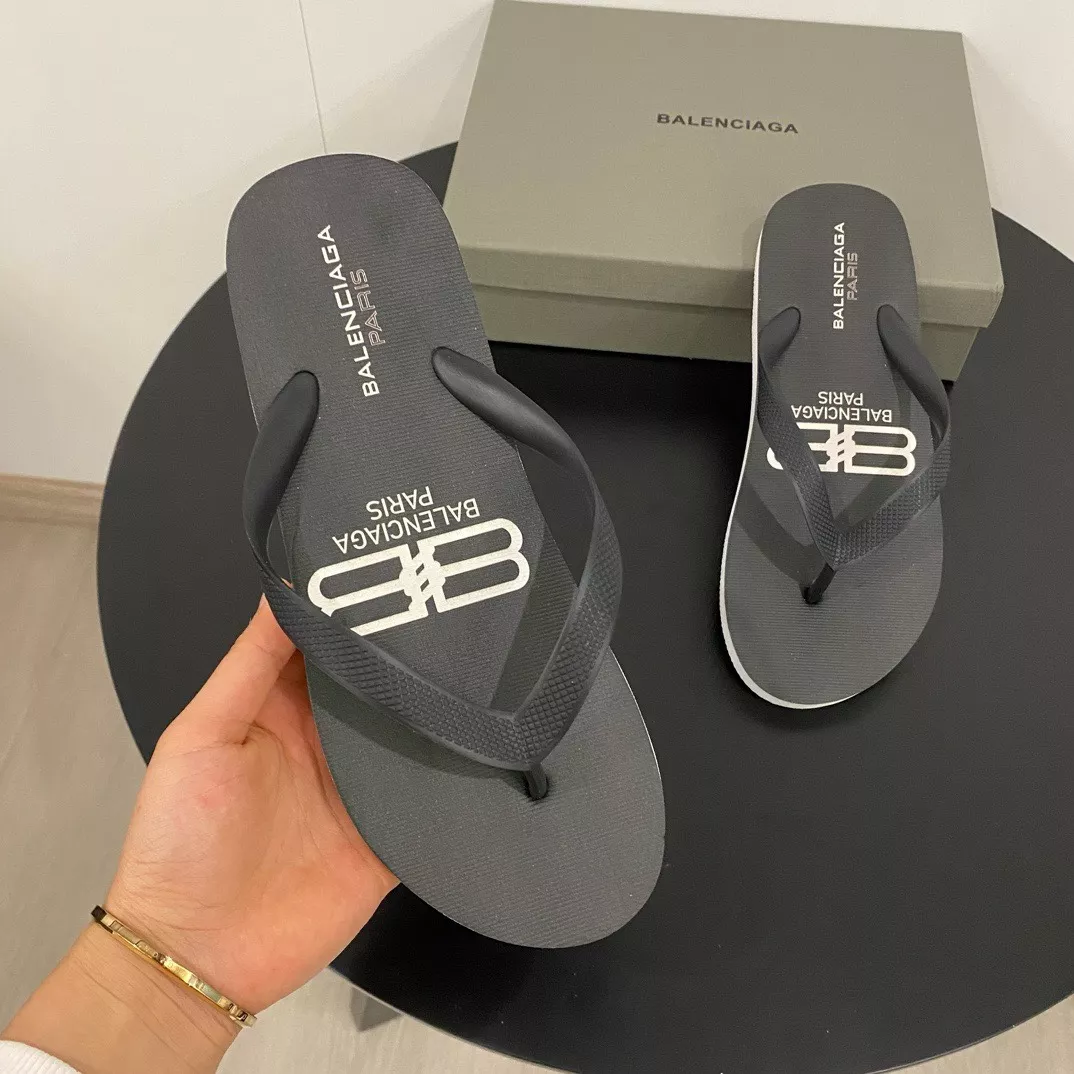 Balenciaga Slippers For Men WellDesigned 2356