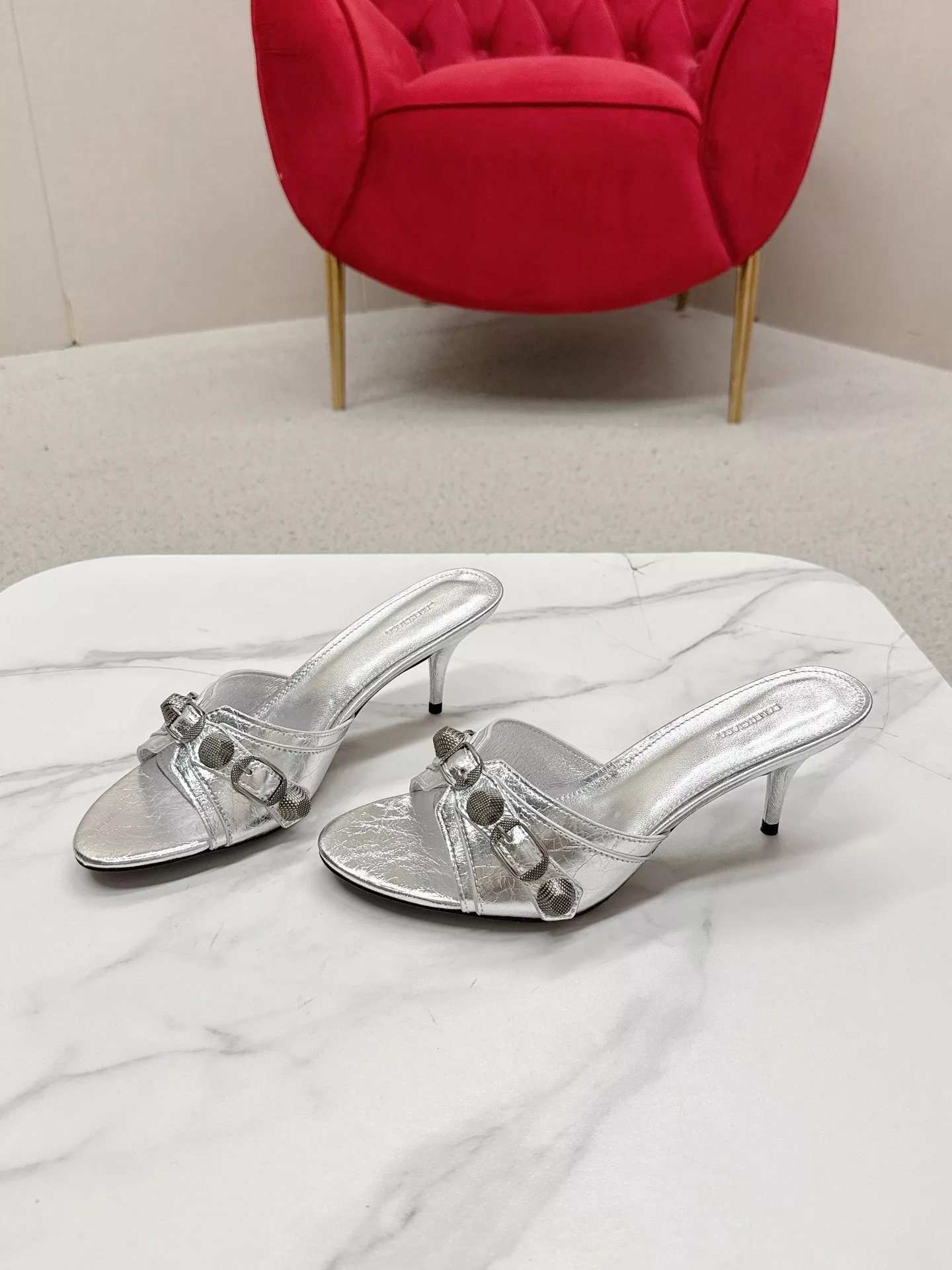 Balenciaga Slippers For Women EasyMatch 6117
