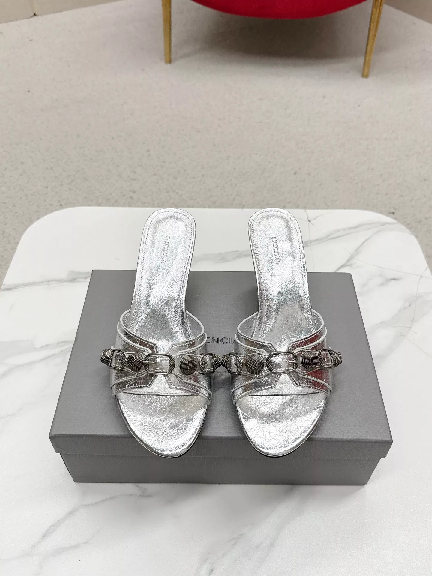 Balenciaga Slippers For Women EasyMatch 6117