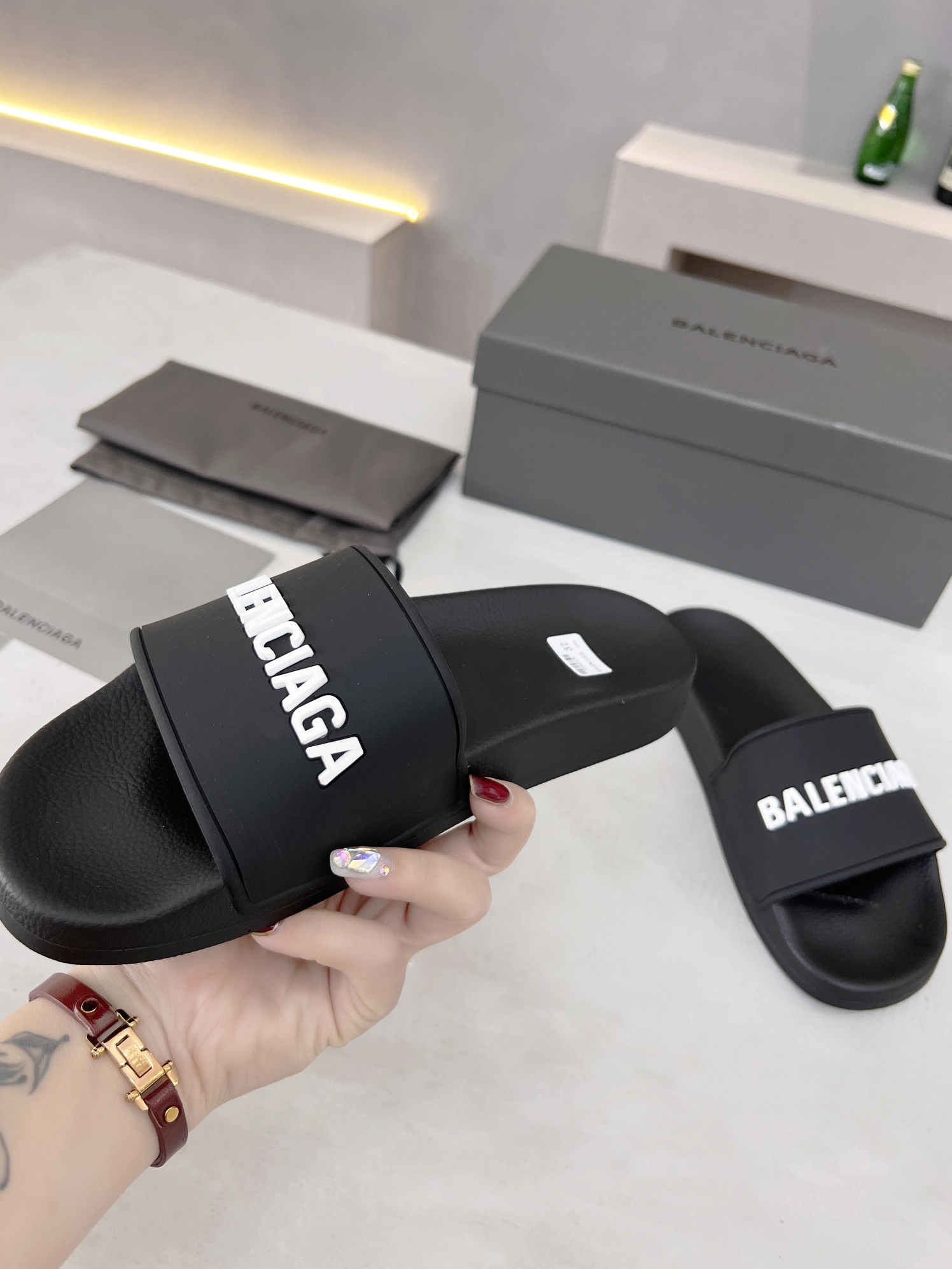 Balenciaga Slippers For Women Efficient 5934
