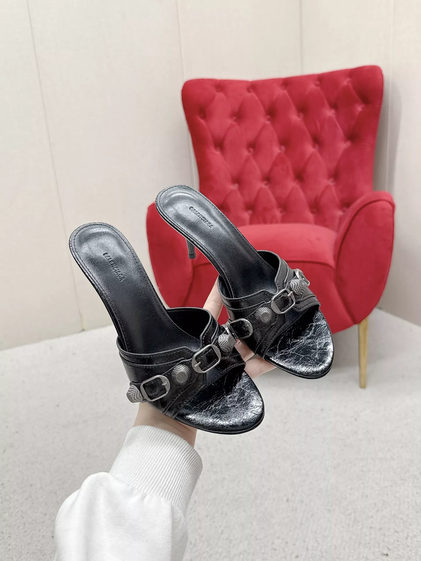 Balenciaga Slippers For Women Modern 832