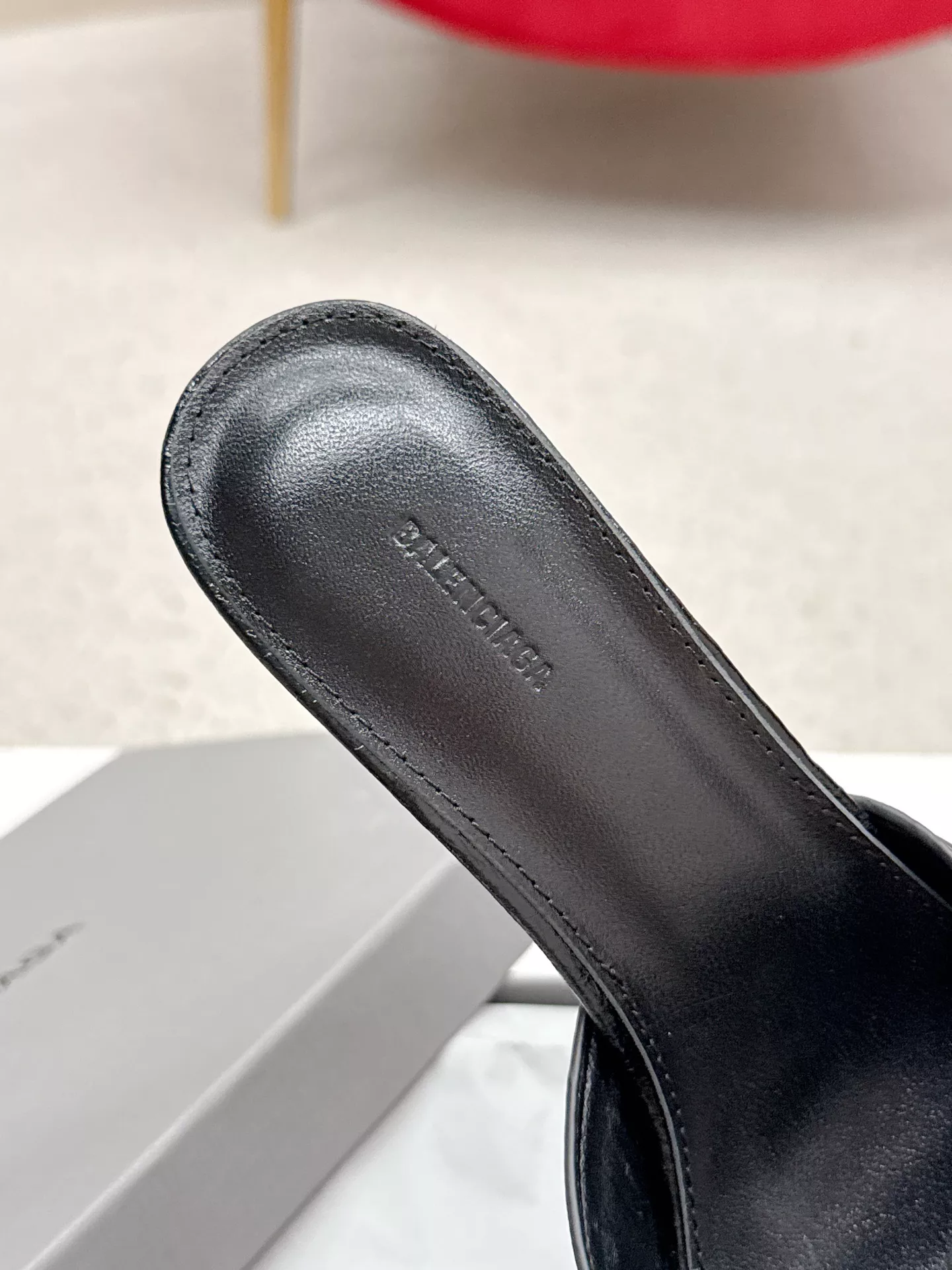 Balenciaga Slippers For Women Modern 832