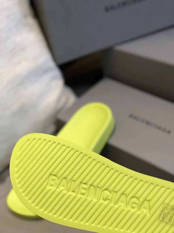 Balenciaga Slippers For Women SportInspired 6379