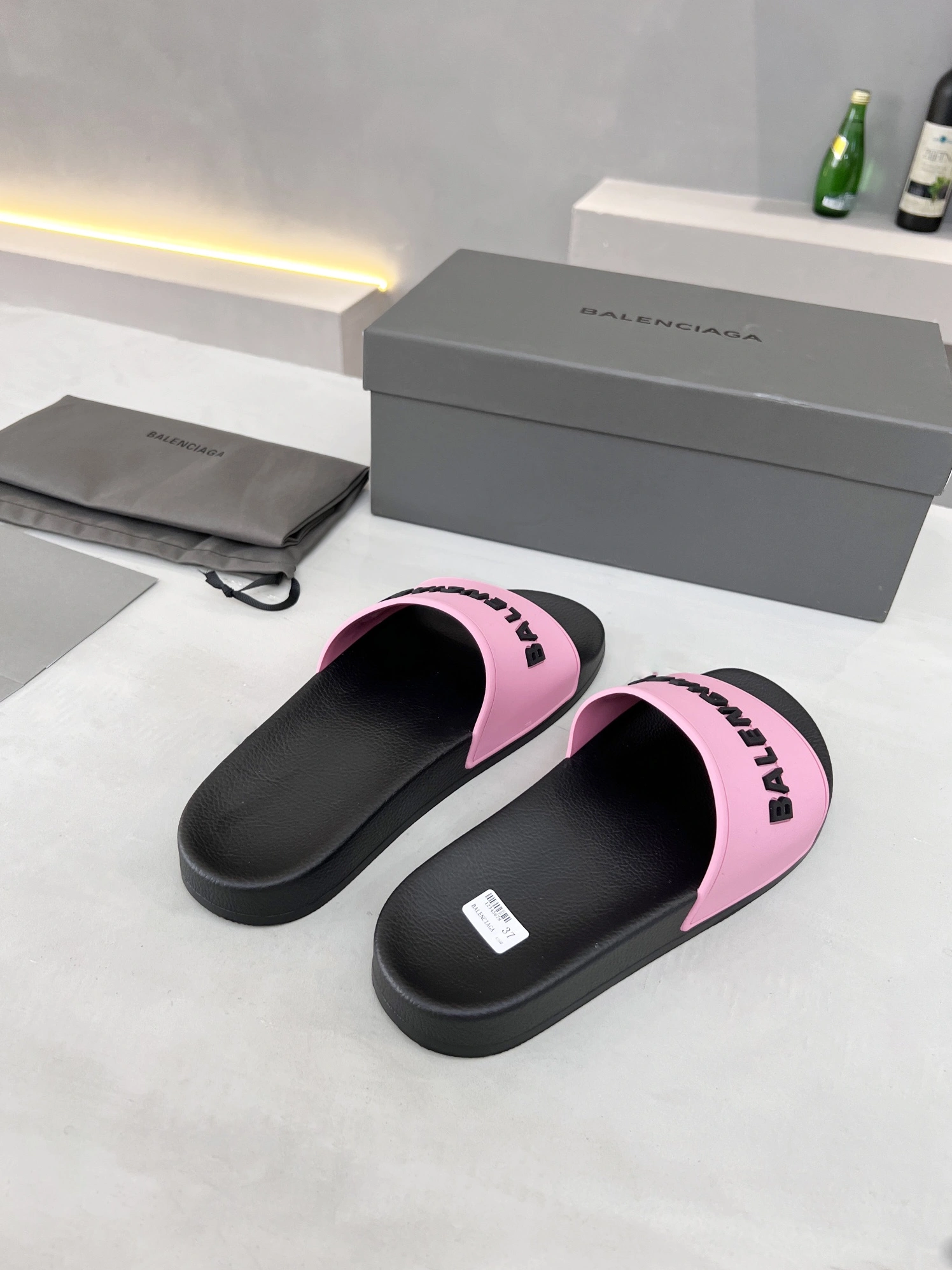 Balenciaga Slippers For Women Stylish 3955