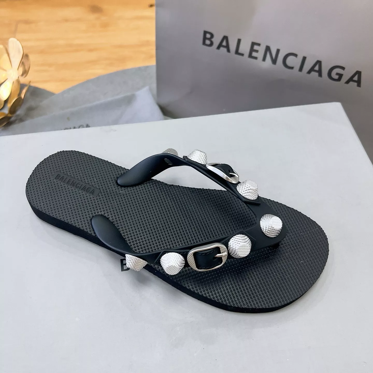 Balenciaga Slippers For Women Trendy 4822
