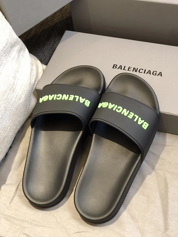 Balenciaga Slippers For Women Trendy 7988