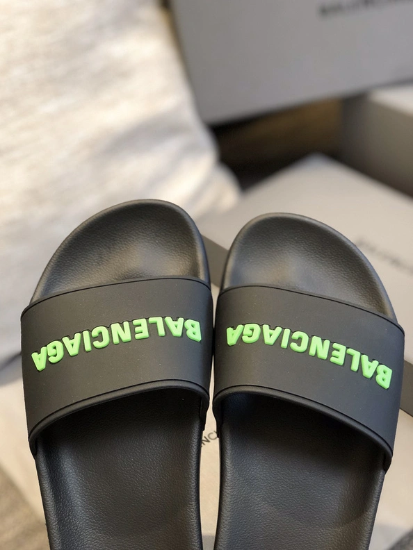 Balenciaga Slippers For Women Trendy 7988