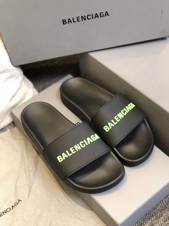 Balenciaga Slippers For Women Trendy 7988