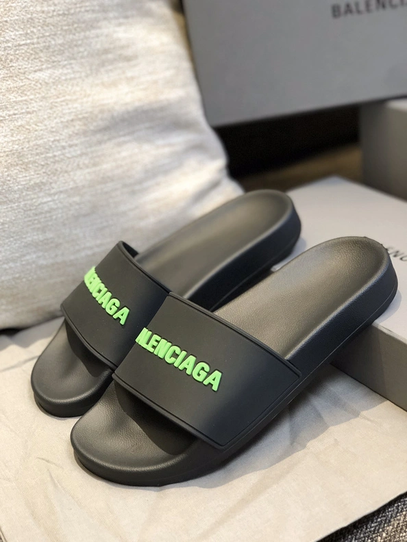Balenciaga Slippers For Women Trendy 7988