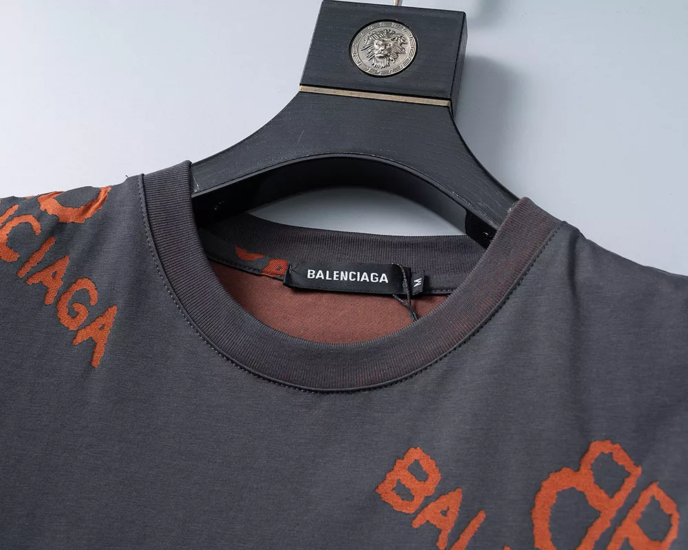 Balenciaga T-Shirts Short Sleeved For Men Timeless 121