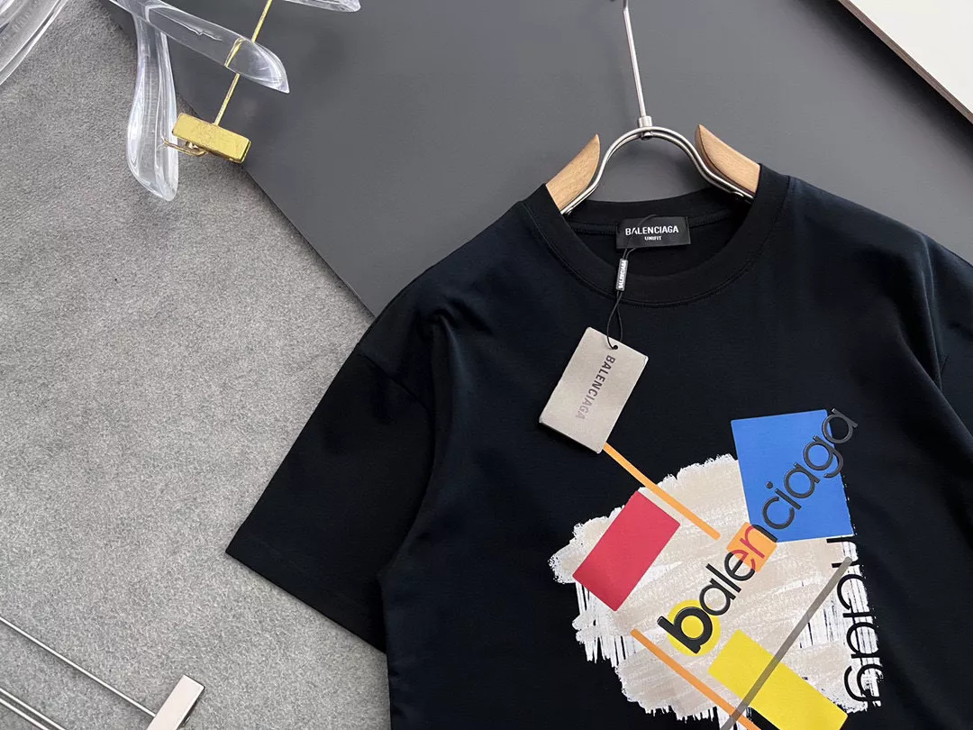 Balenciaga T-Shirts Short Sleeved For Men Versatile 9780