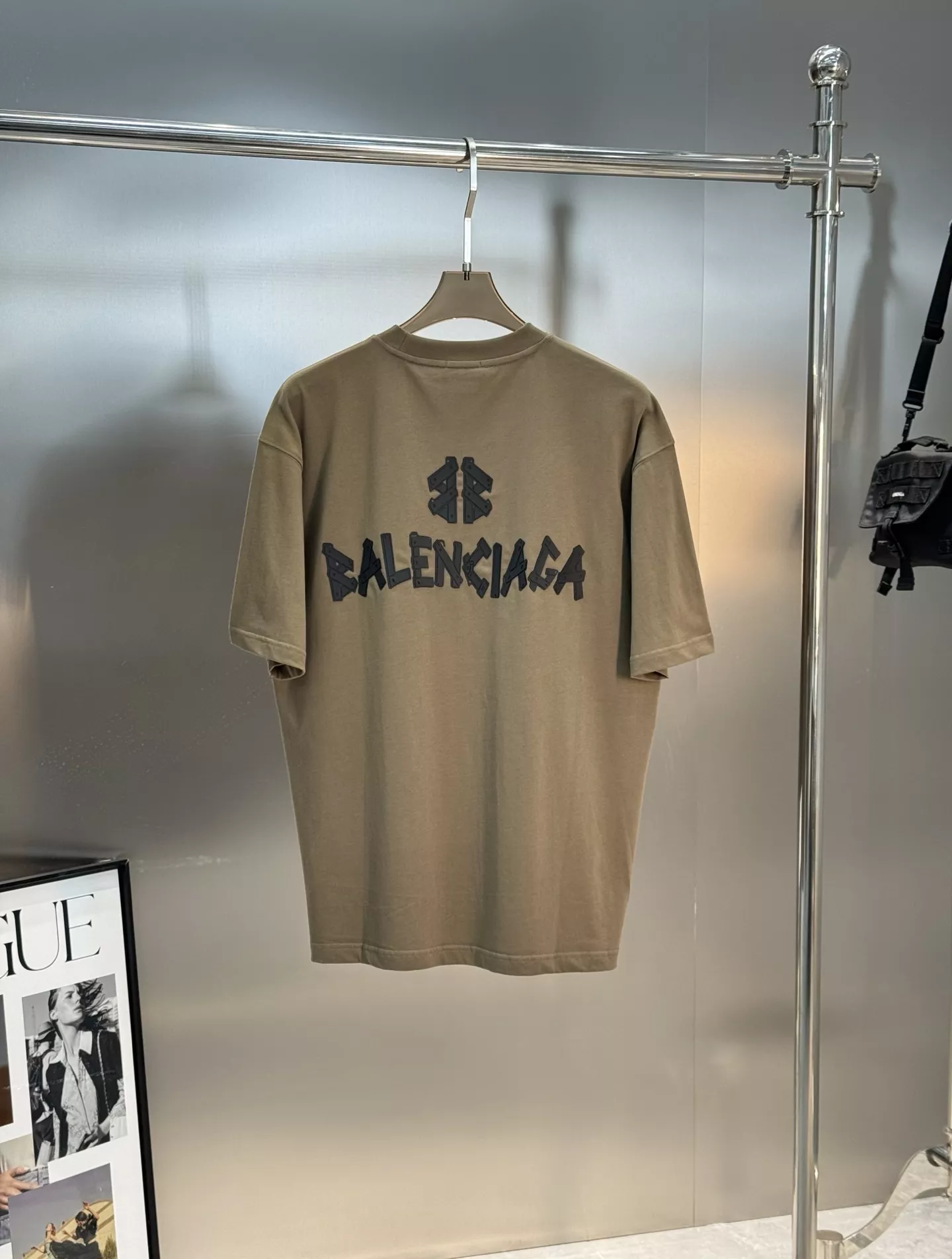 Balenciaga T-Shirts Short Sleeved For Unisex Comfortable 4012