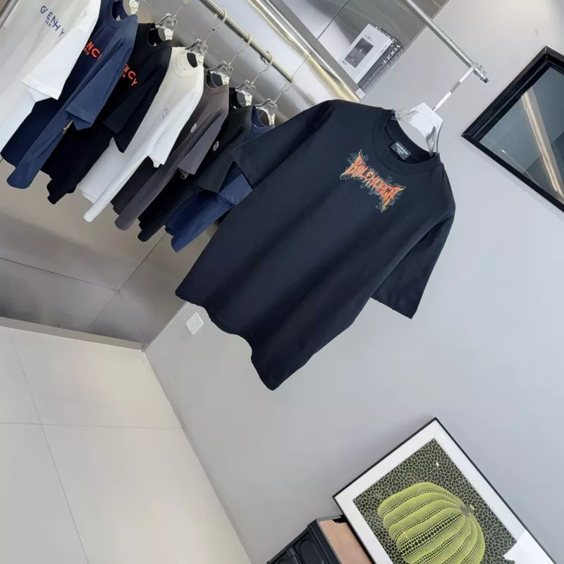 Balenciaga T-Shirts Short Sleeved For Unisex Comfortable 7397