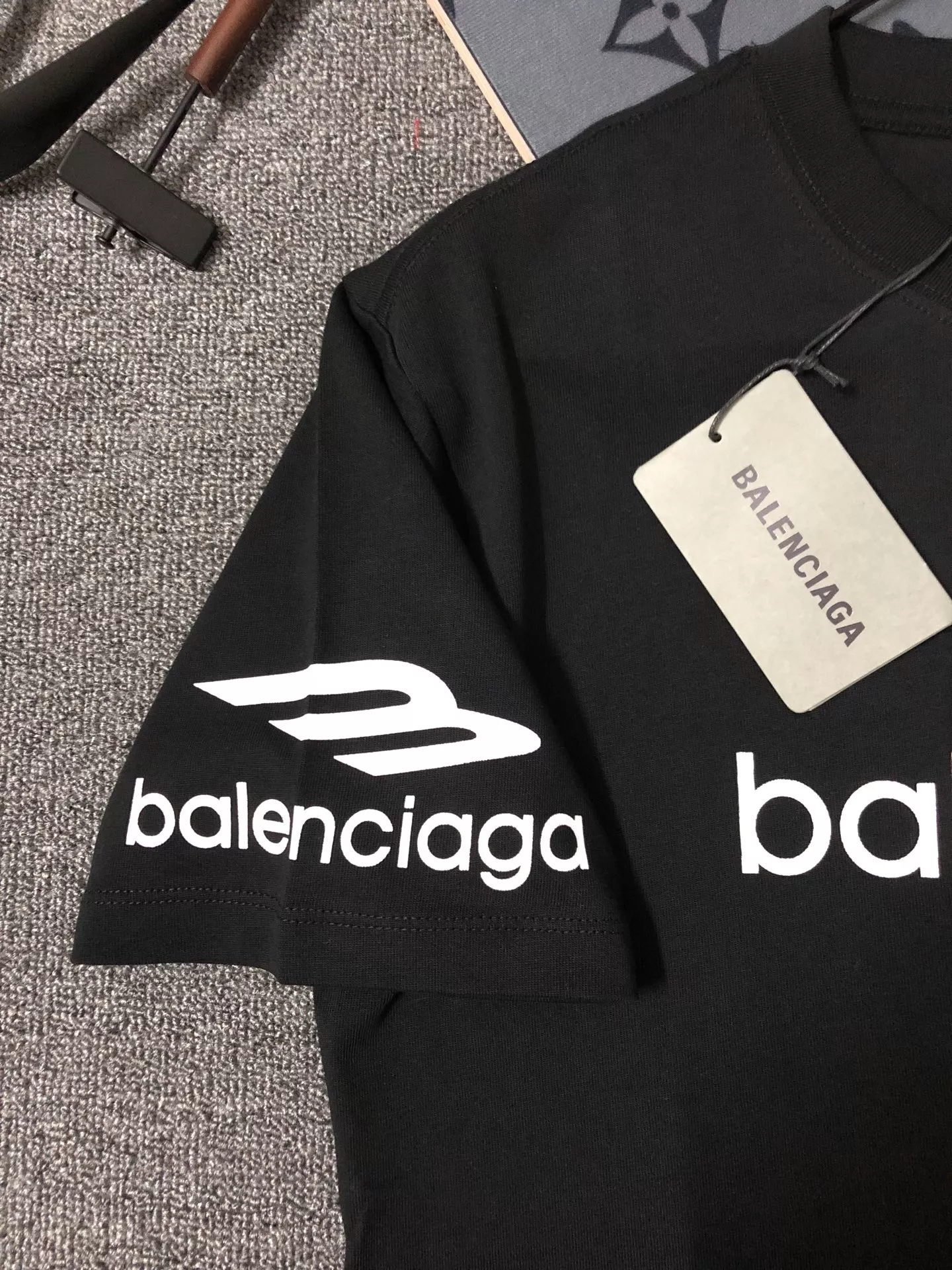 Balenciaga T-Shirts Short Sleeved For Unisex Fashionable 7765