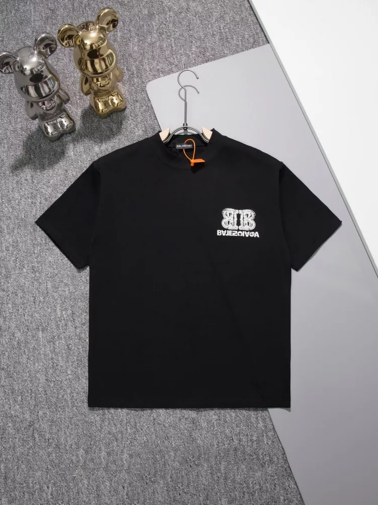 Balenciaga T-Shirts Short Sleeved For Unisex Fashionable 8050
