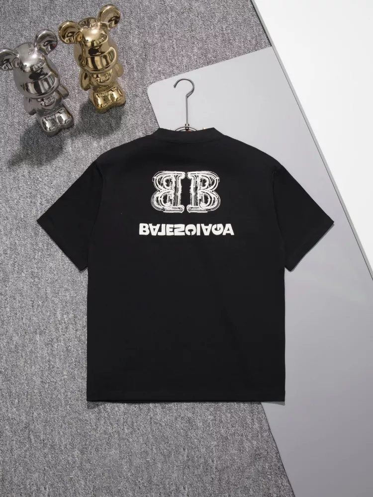 Balenciaga T-Shirts Short Sleeved For Unisex Fashionable 8050