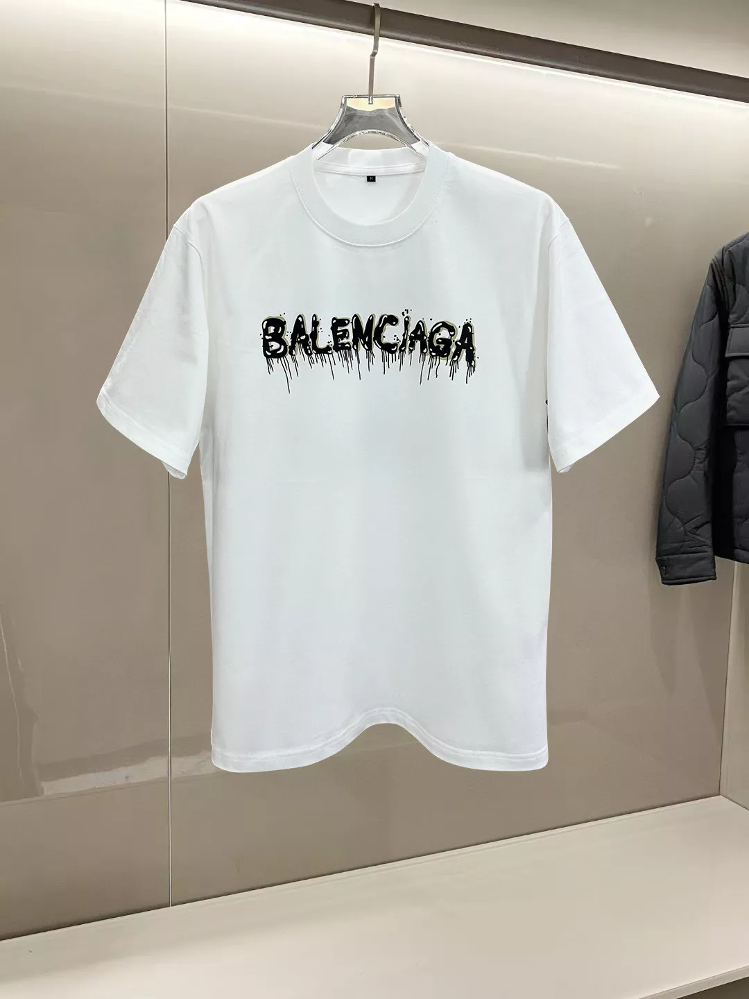 Balenciaga T-Shirts Short Sleeved For Unisex Minimalist 5601