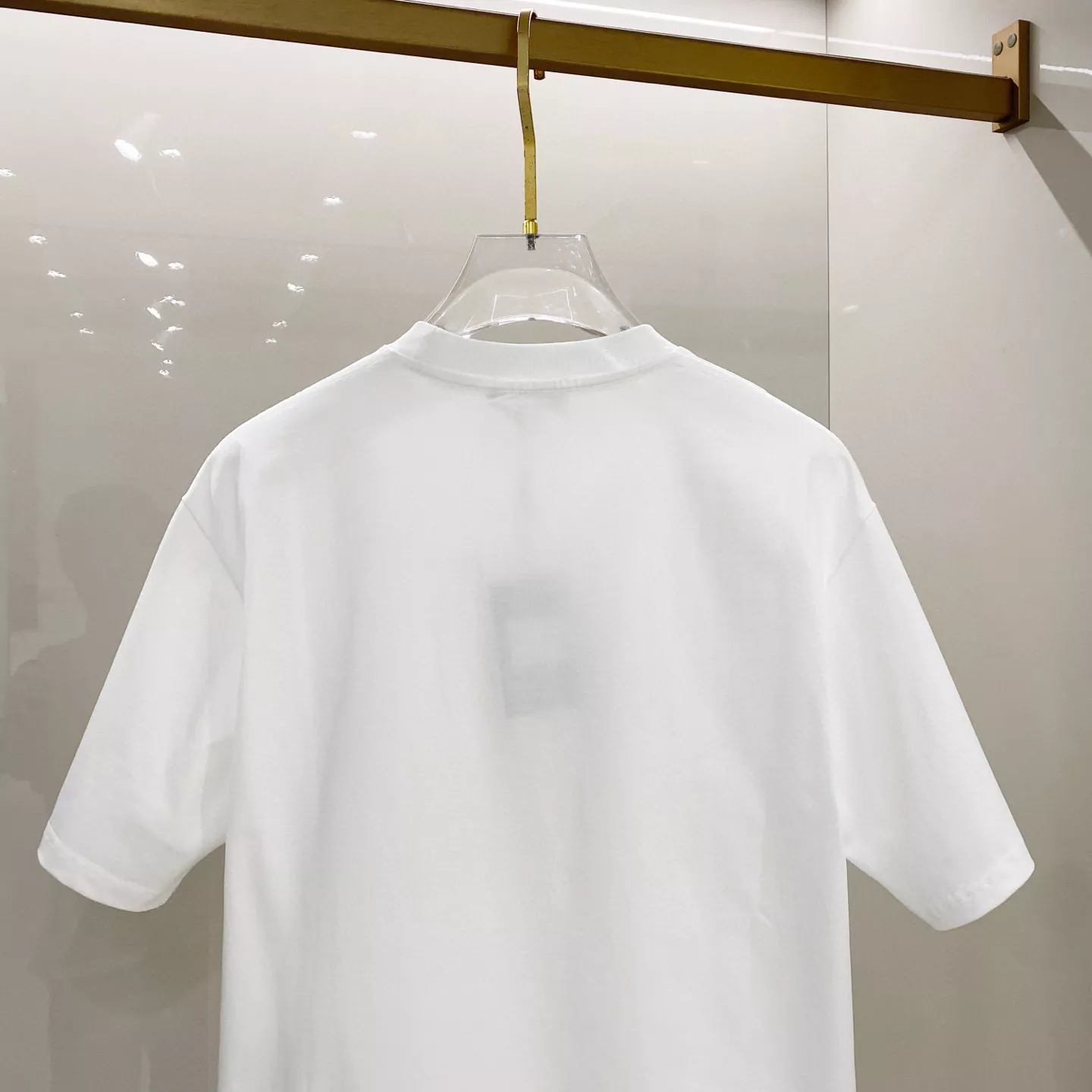 Balenciaga T-Shirts Short Sleeved For Unisex Popular 6900