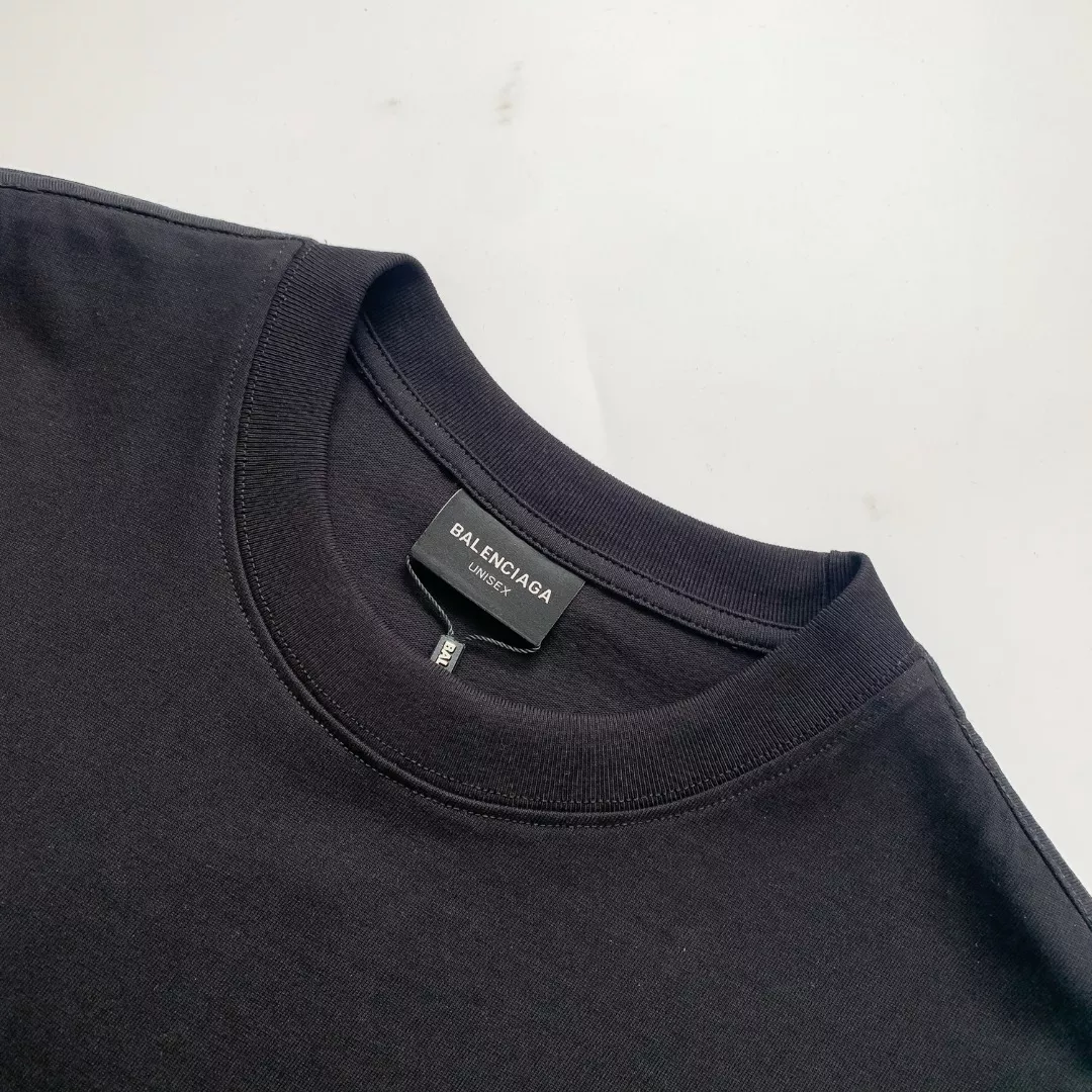 Balenciaga T-Shirts Short Sleeved For Unisex Sleek 3179