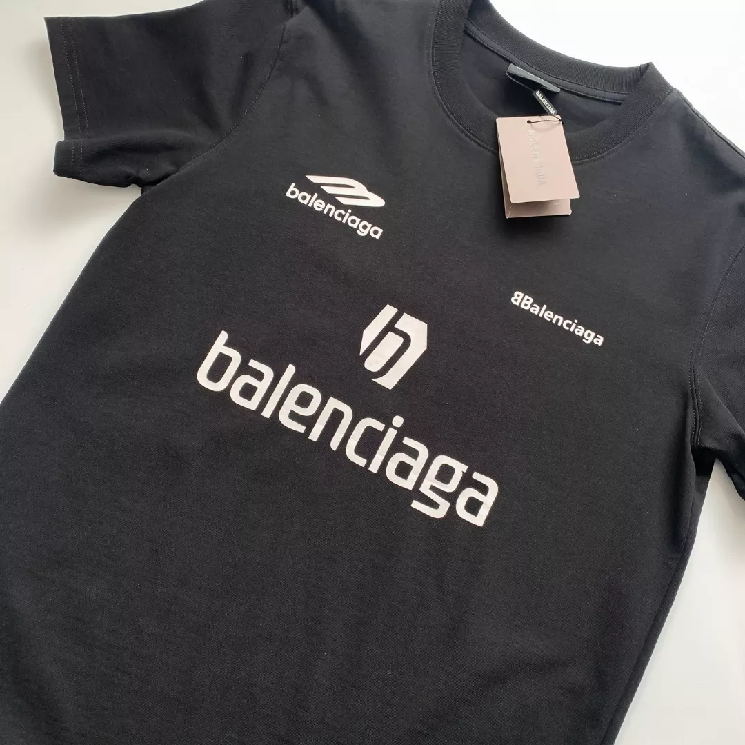 Balenciaga T-Shirts Short Sleeved For Unisex Sleek 3179