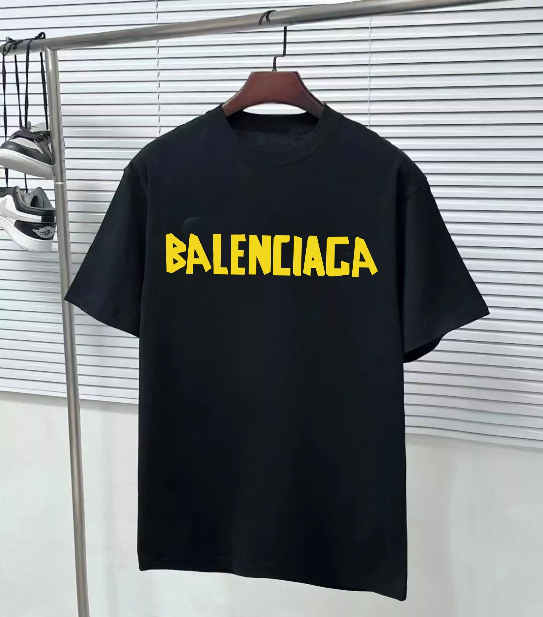 Balenciaga T-Shirts Short Sleeved For Unisex Stylish 3184