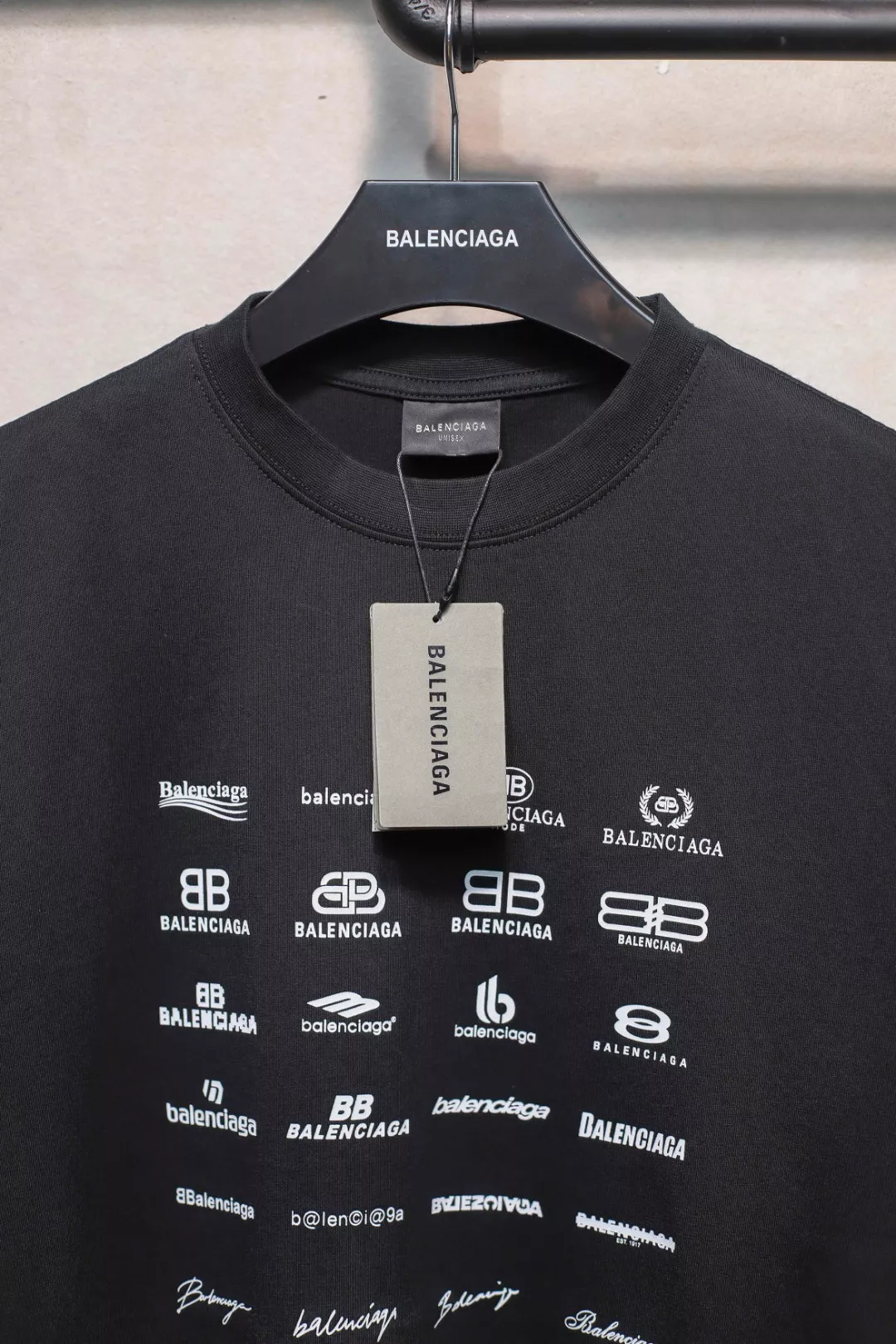 Balenciaga T-Shirts Short Sleeved For Unisex Versatile 5632