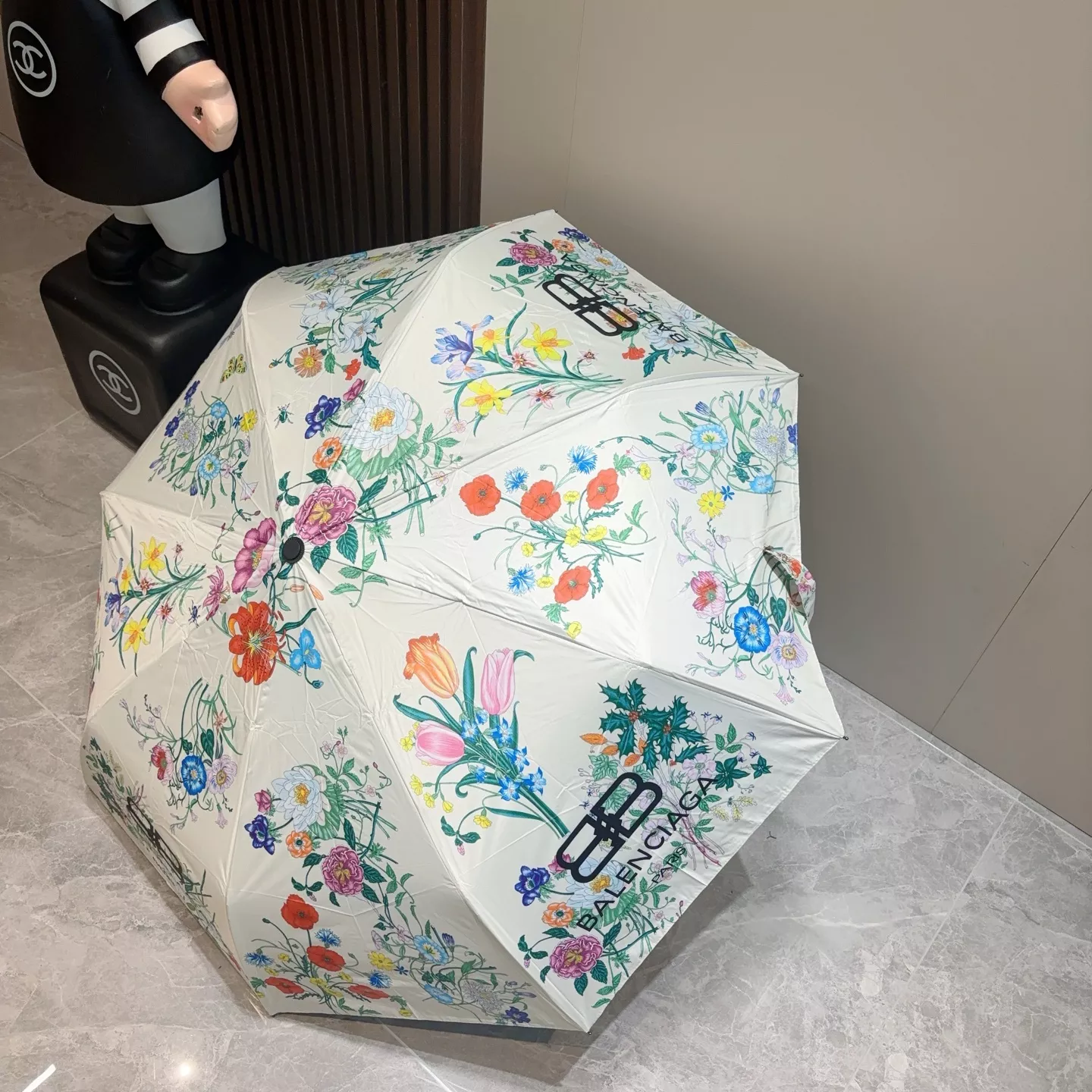 Balenciaga Umbrellas Sophisticated 2291