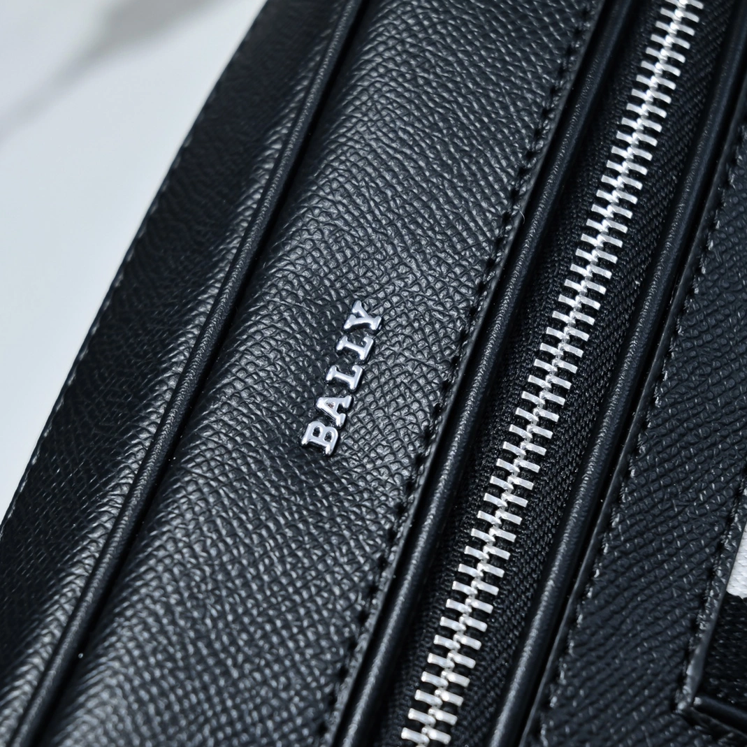 Bally AAA Man Messenger Bags Comfortable 688