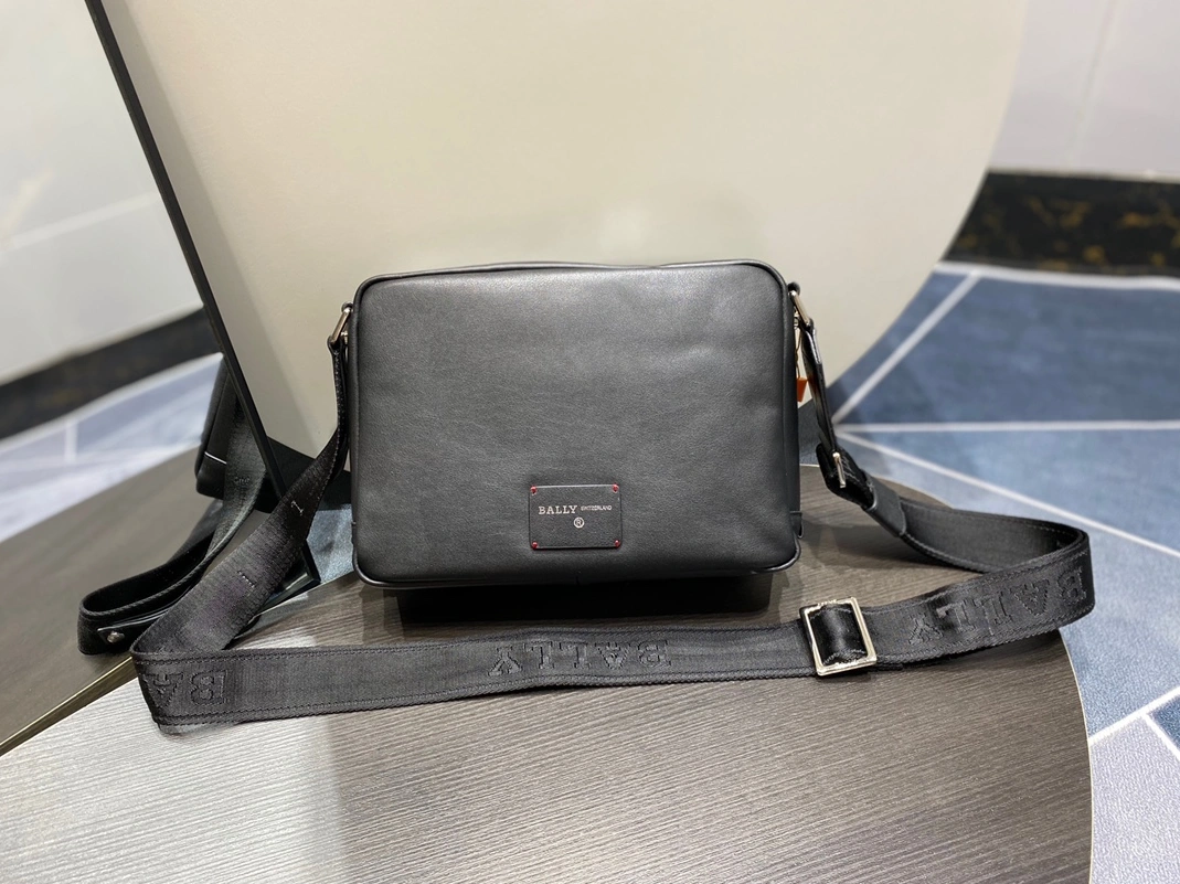 Bally AAA Man Messenger Bags Compact 2920