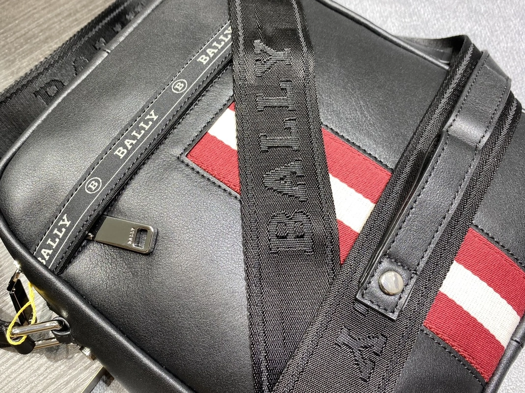 Bally AAA Man Messenger Bags EyeCatching 1694