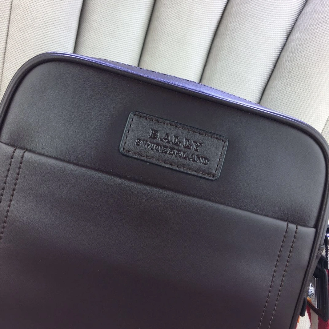 Bally AAA Man Messenger Bags Versatile 616