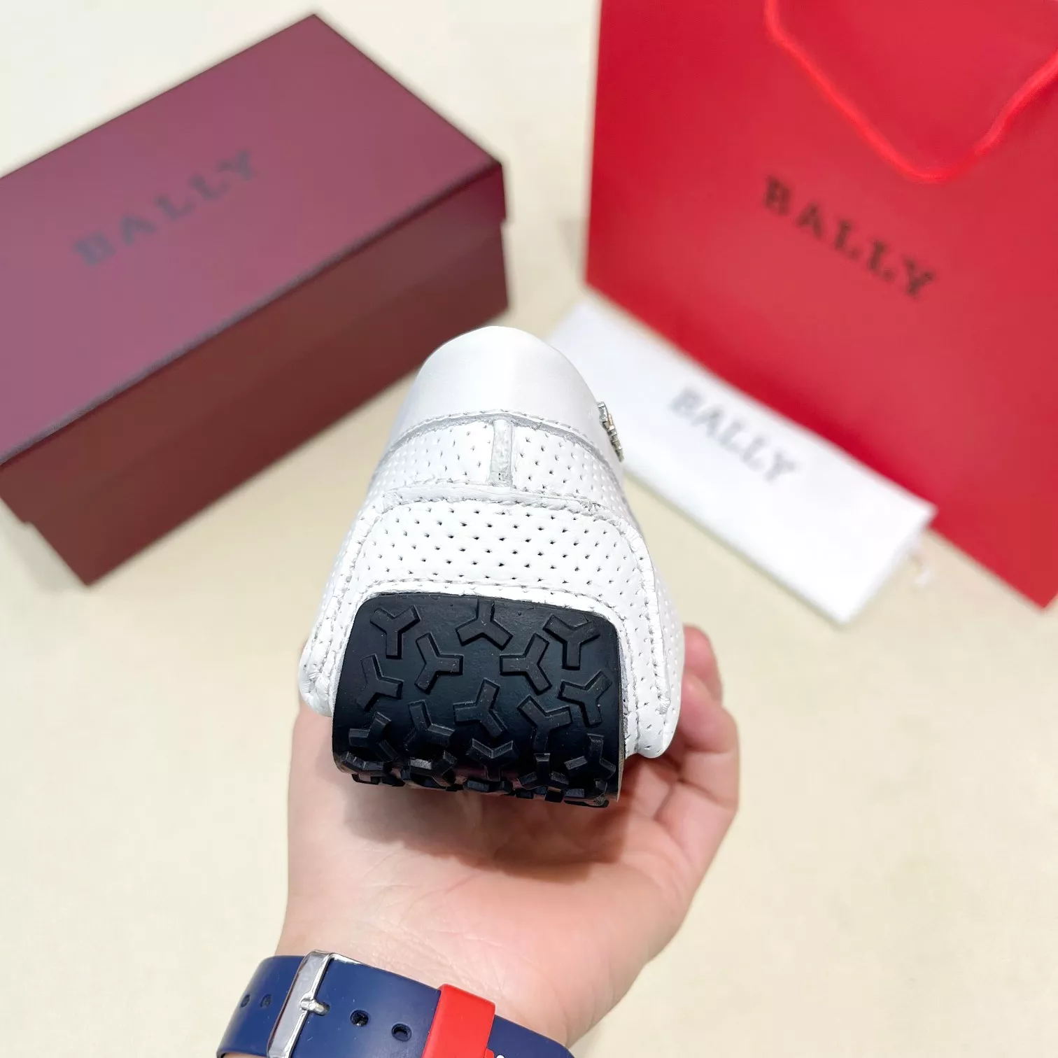 Bally Leather Shoes For Men Sleek 7589