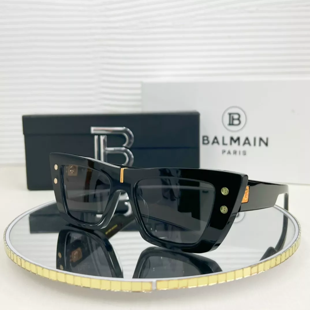 Balmain AAA Quality Sunglasses Classic 5654