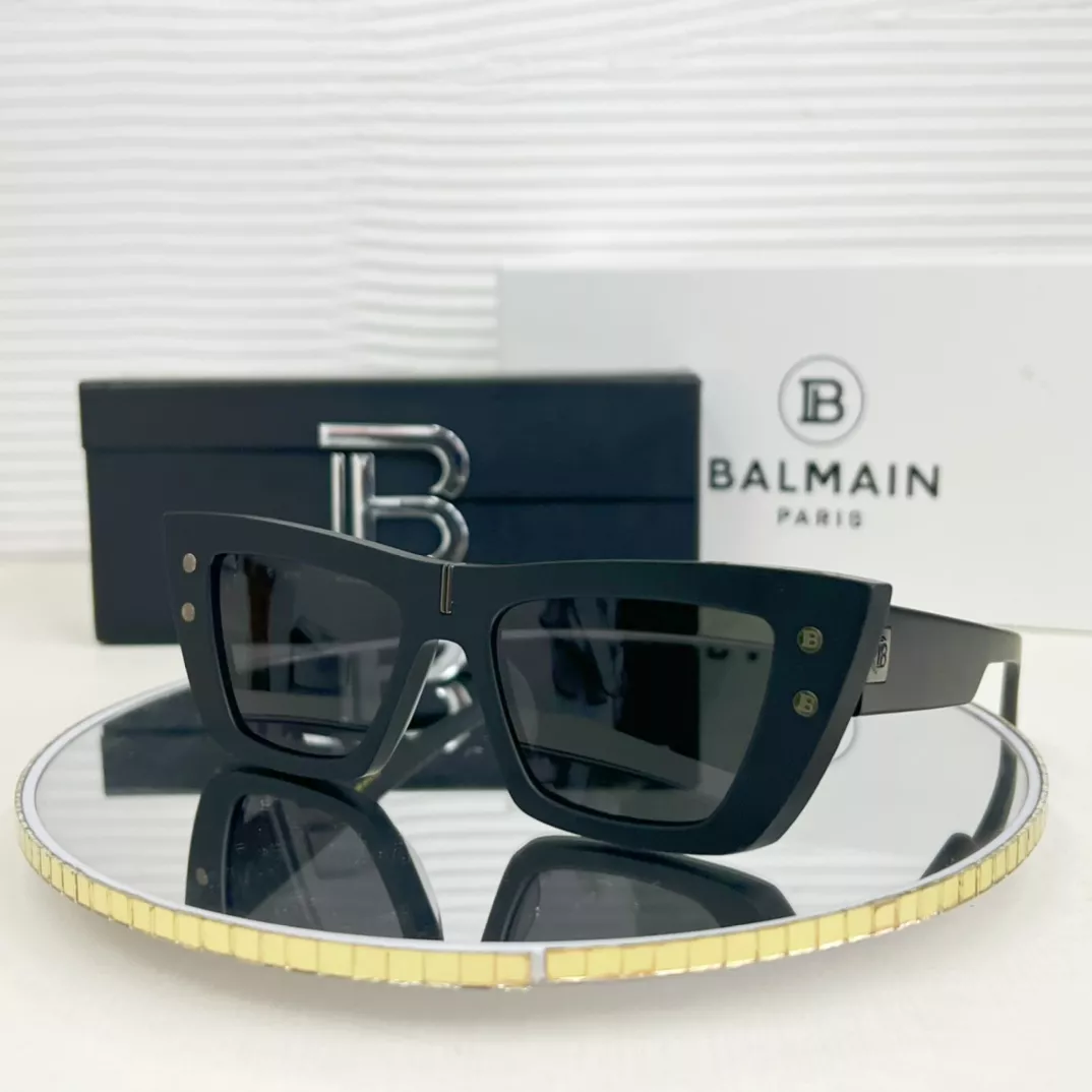 Balmain AAA Quality Sunglasses Durable 4371