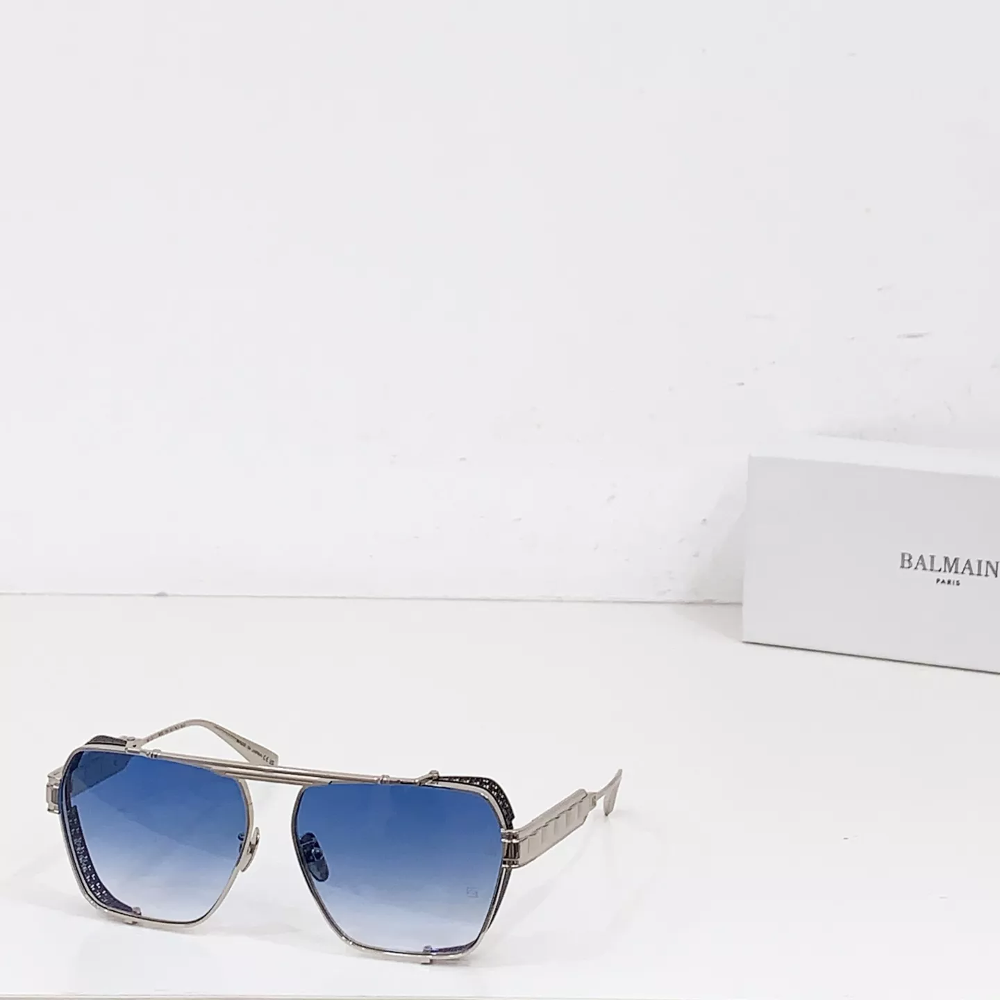 Balmain AAA Quality Sunglasses Sleek 2588