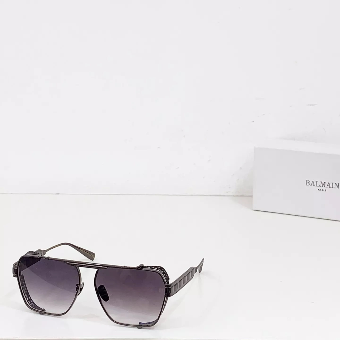 Balmain AAA Quality Sunglasses WellDesigned 5944