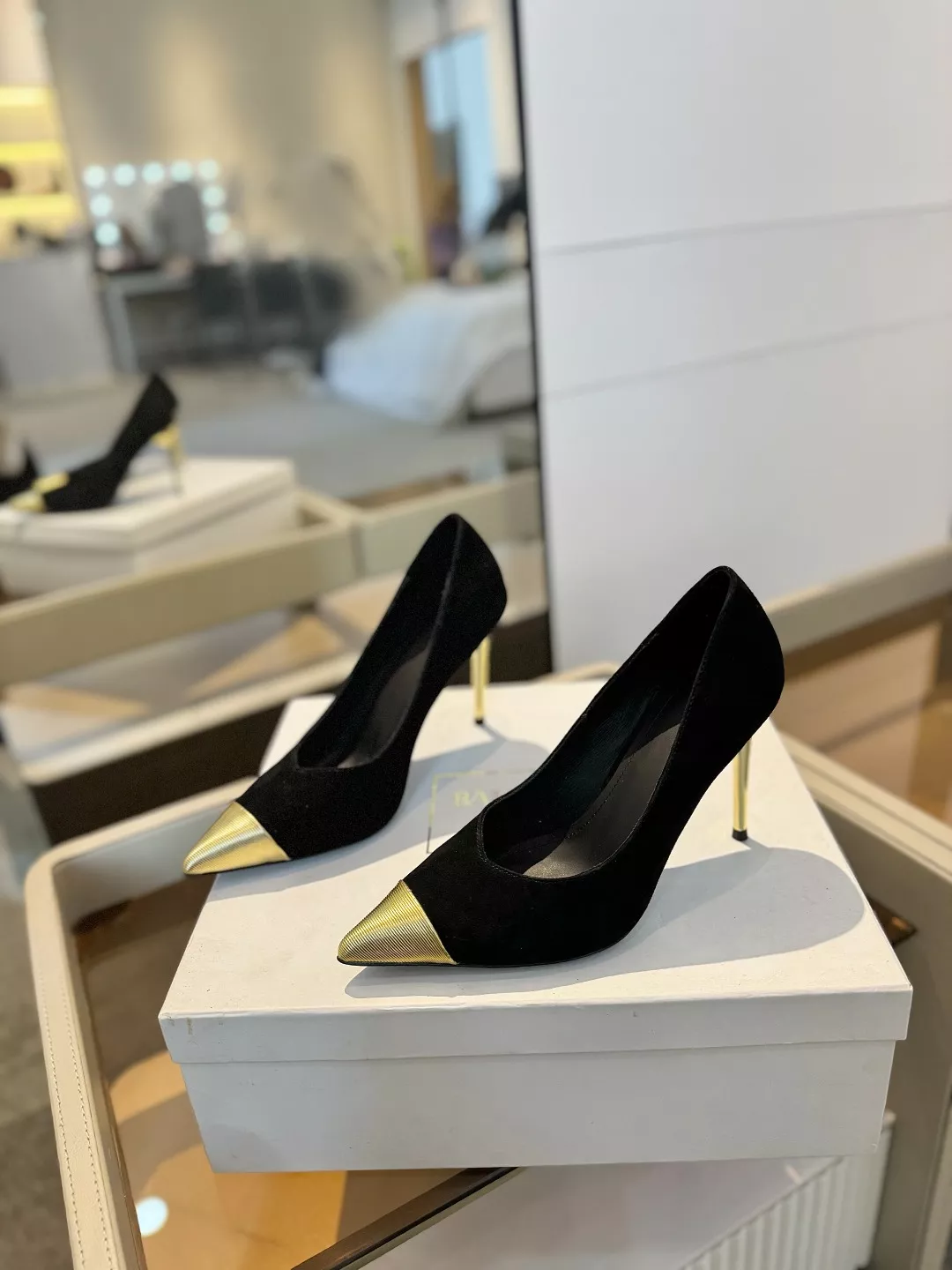 Balmain High-Heeled Shoes For Women NewStyle 2039