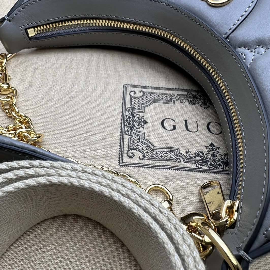 BestValue 1257 Gucci AAA Quality Messenger Bags For Women