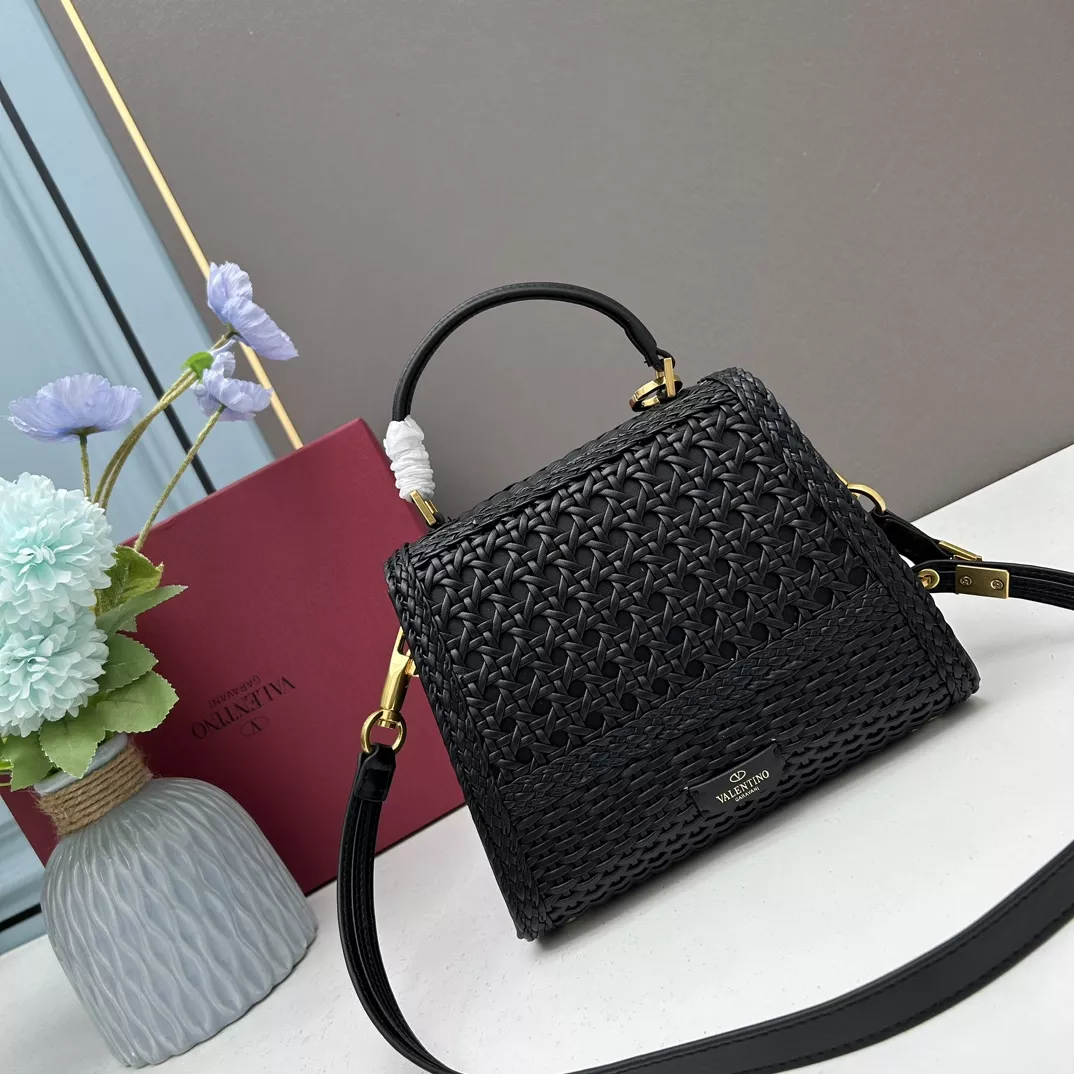 BestValue 1334 Valentino AAA Quality Handbags For Women