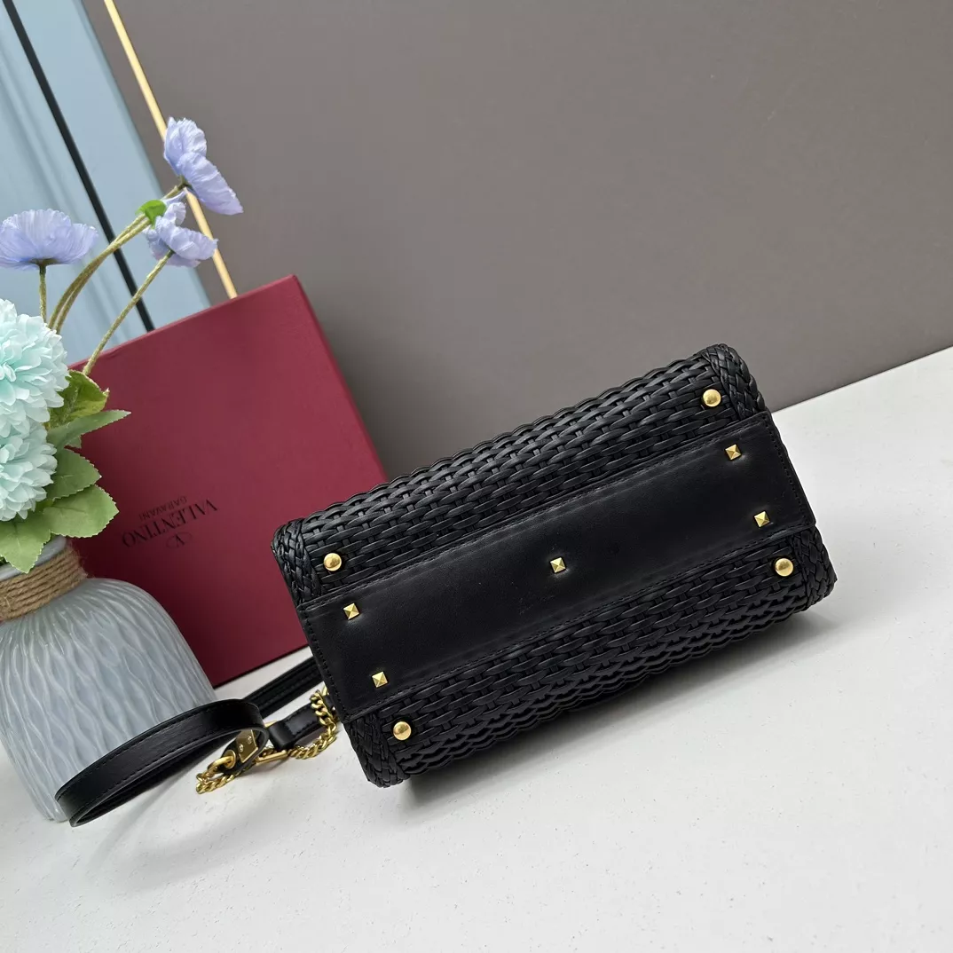 BestValue 1334 Valentino AAA Quality Handbags For Women