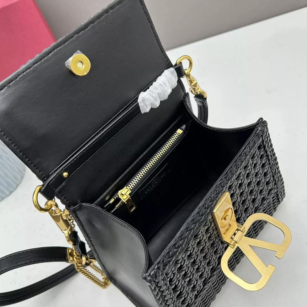 BestValue 1334 Valentino AAA Quality Handbags For Women