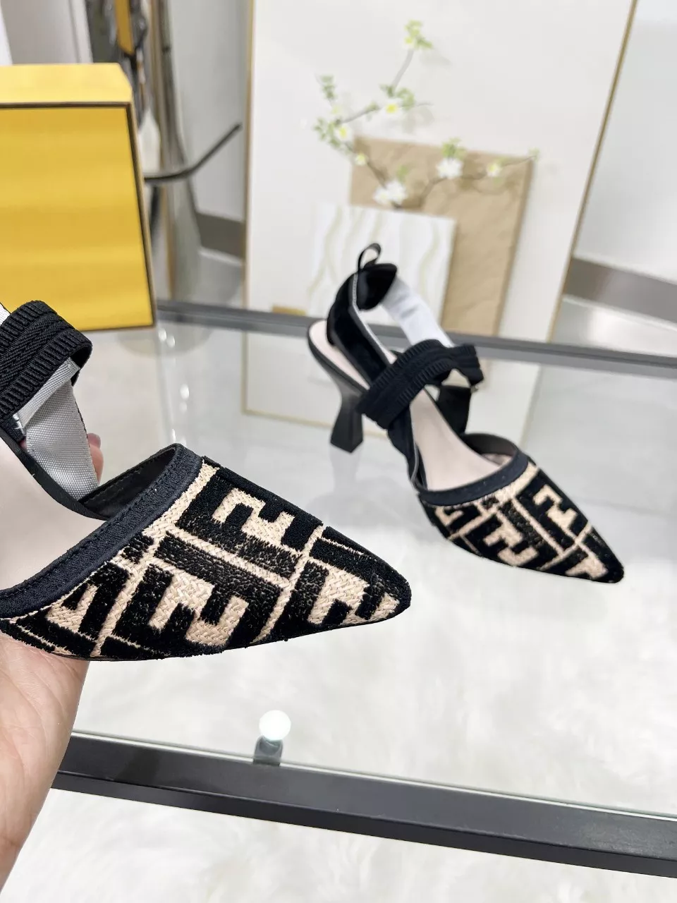BestValue 1834 Fendi Sandal For Women