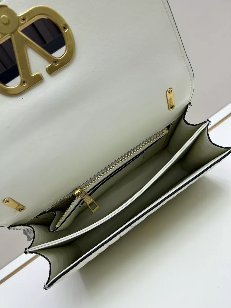 BestValue 1865 Valentino AAA Quality Messenger Bags For Women