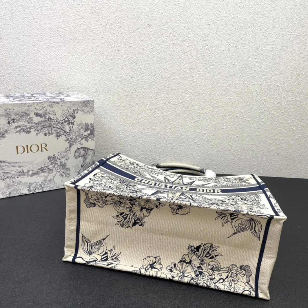 BestValue 2144 Christian Dior AAA Quality Tote-Handbags For Women