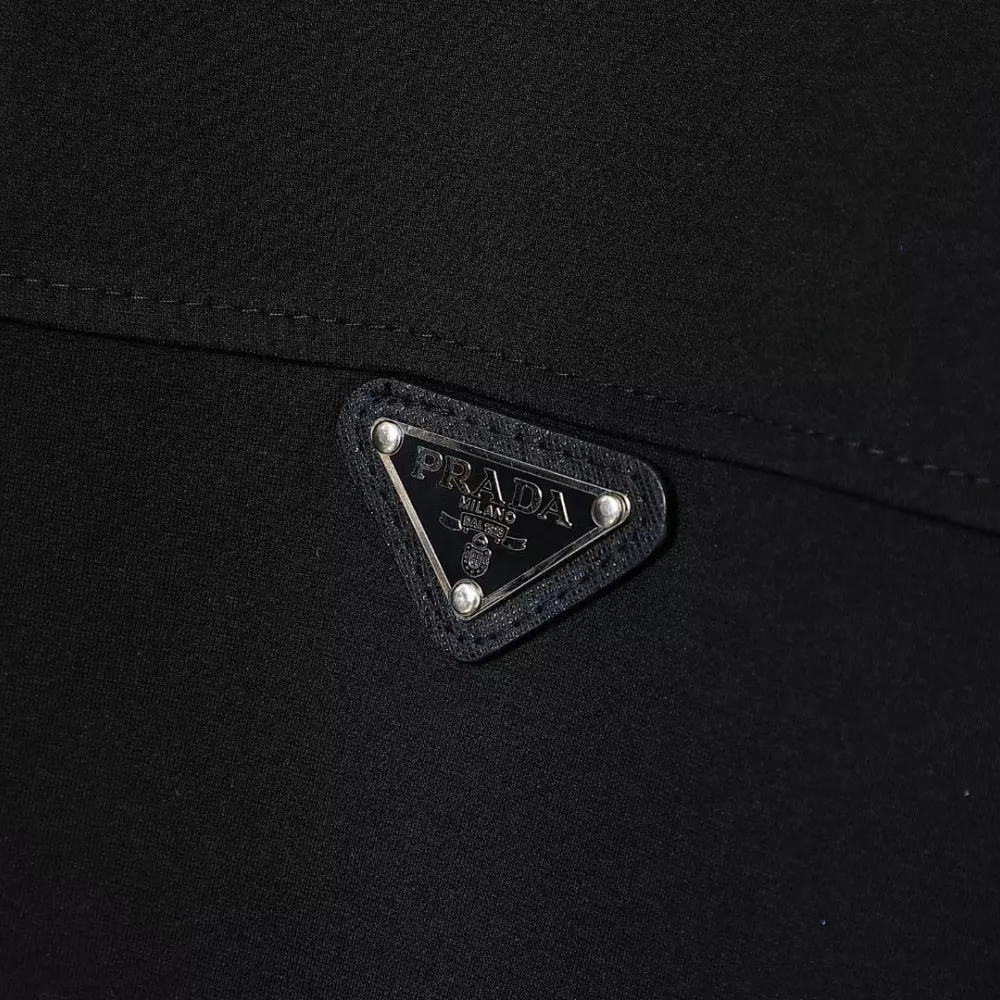 BestValue 2419 Prada Tracksuits Long Sleeved For Men