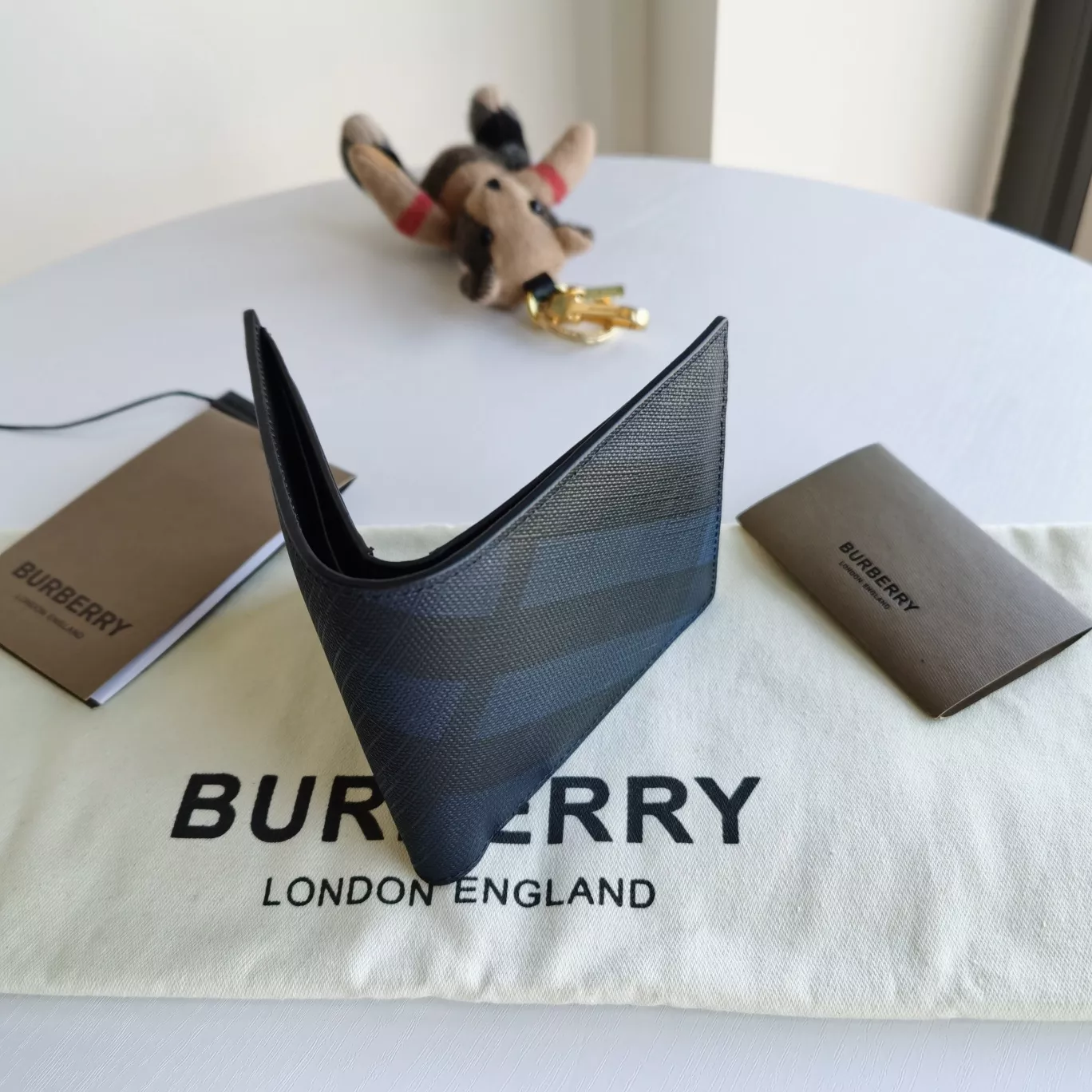 BestValue 2425 Burberry AAA Man Wallets
