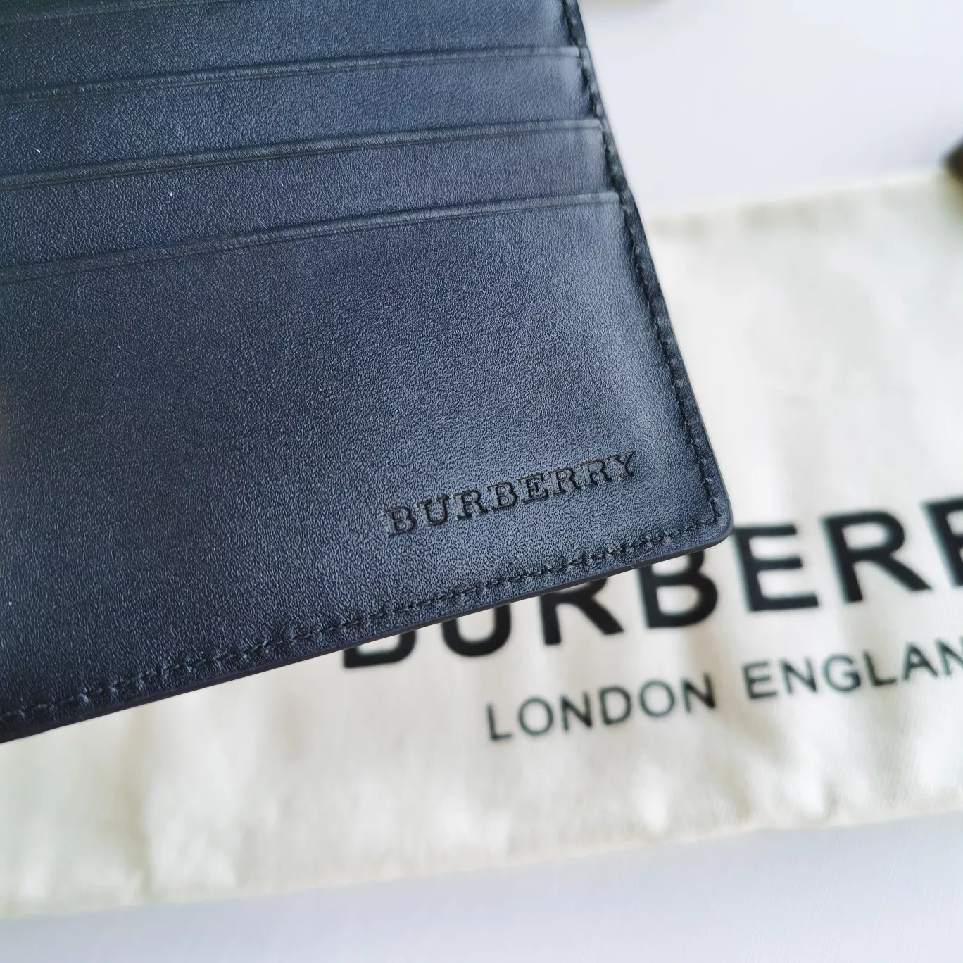 BestValue 2425 Burberry AAA Man Wallets