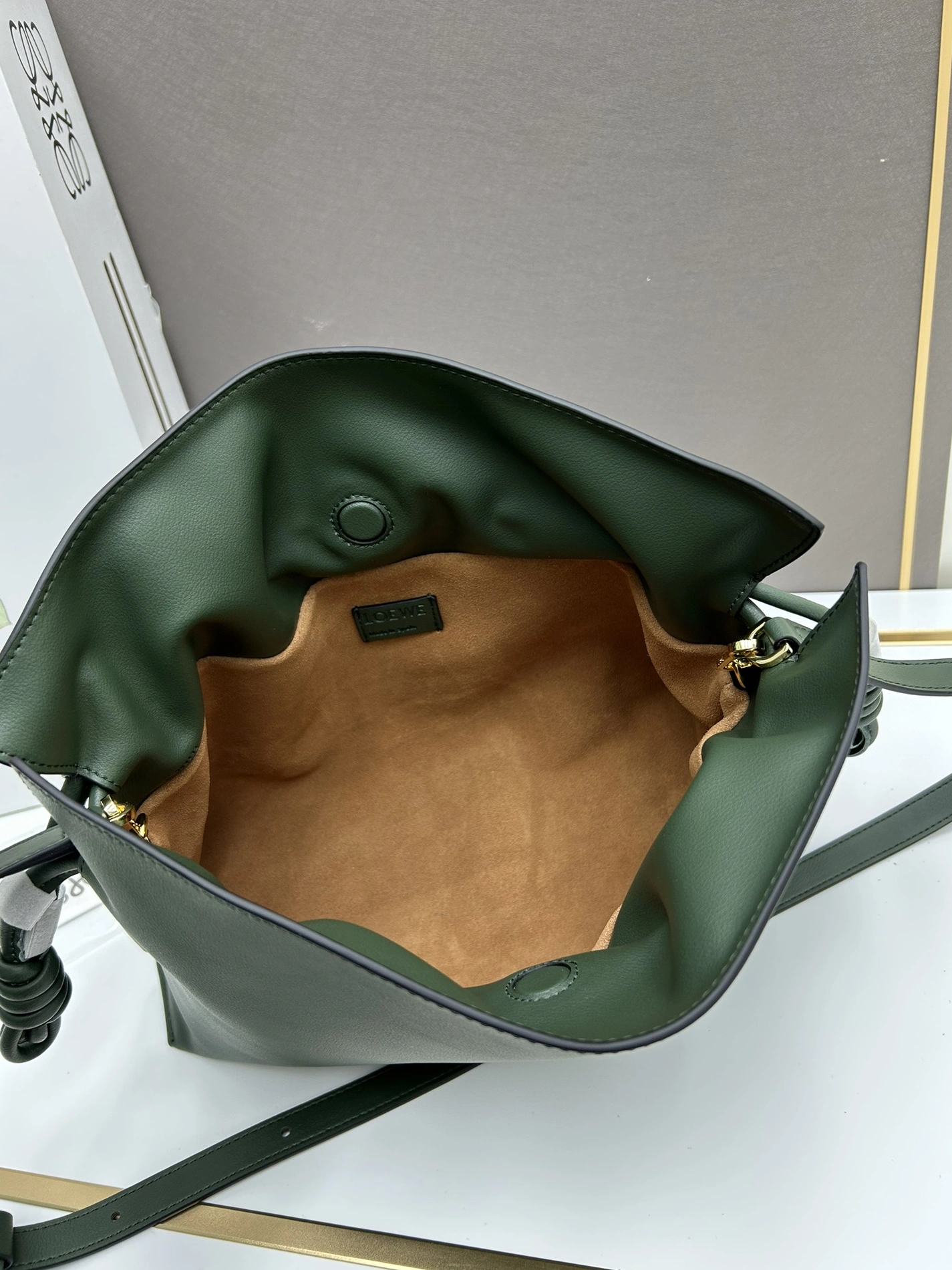 BestValue 2438 LOEWE AAA Quality Messenger Bags For Women