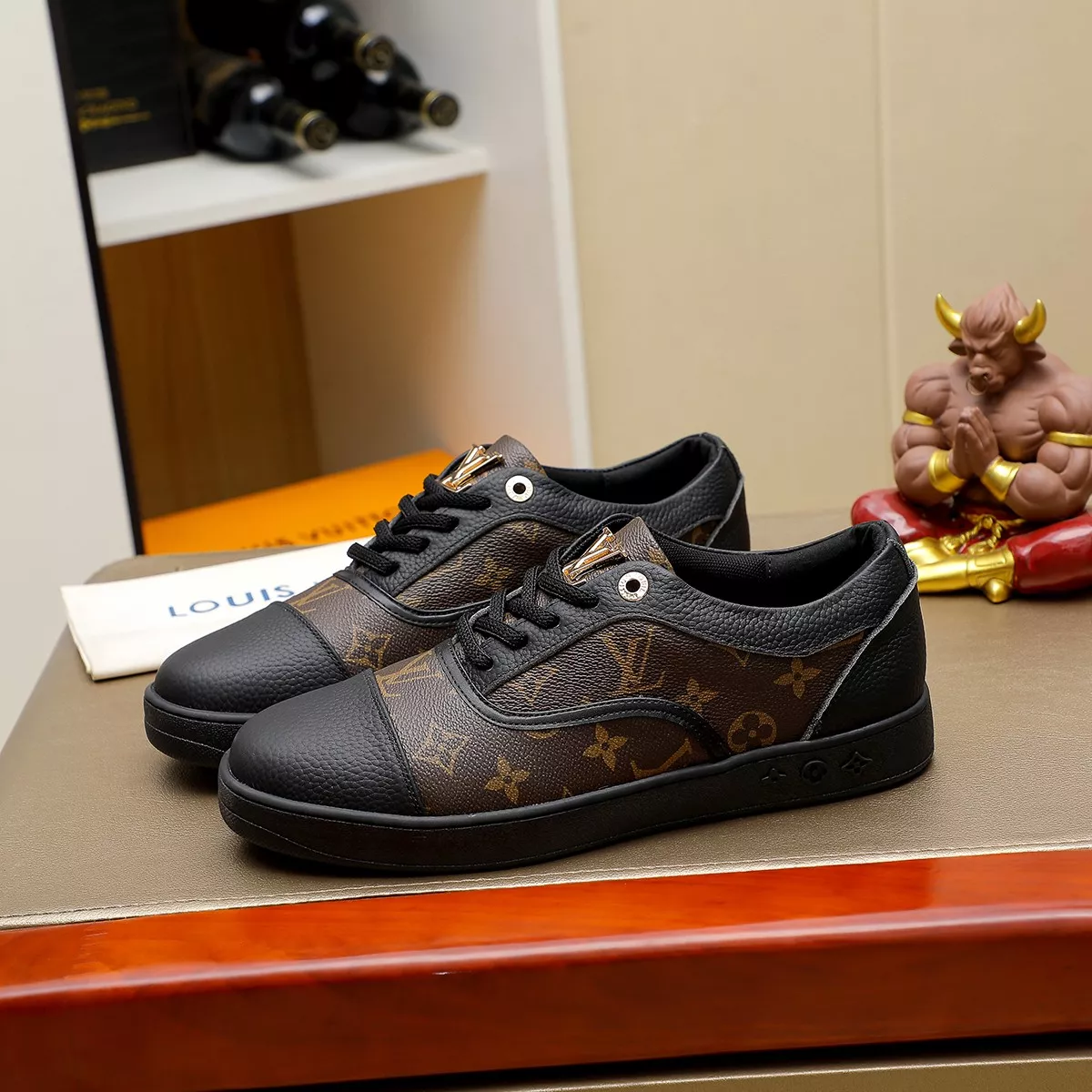 BestValue 2610 Louis Vuitton LV Oxfords Shoes For Men