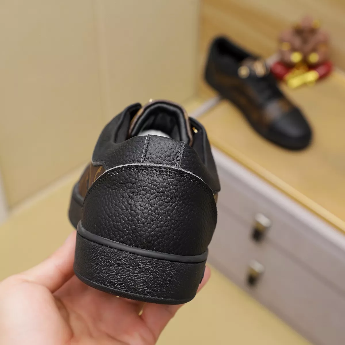 BestValue 2610 Louis Vuitton LV Oxfords Shoes For Men
